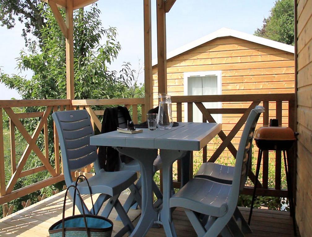Camping Les Sables Blancs Конкарно Стая снимка
